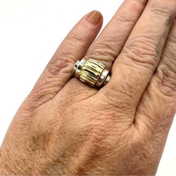 Lagos Vintage Caviar Gold & Silver Fluted Ring Size 7 - Picture 9 of 11